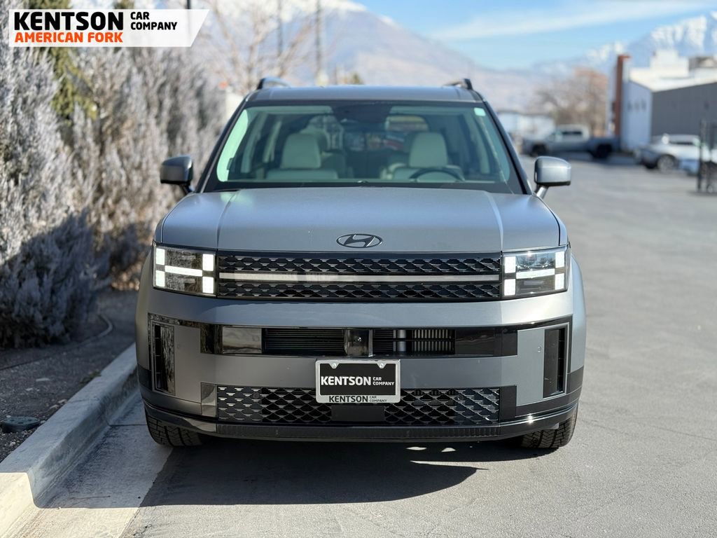 Used 2025 Hyundai Santa Fe Calligraphy image 2