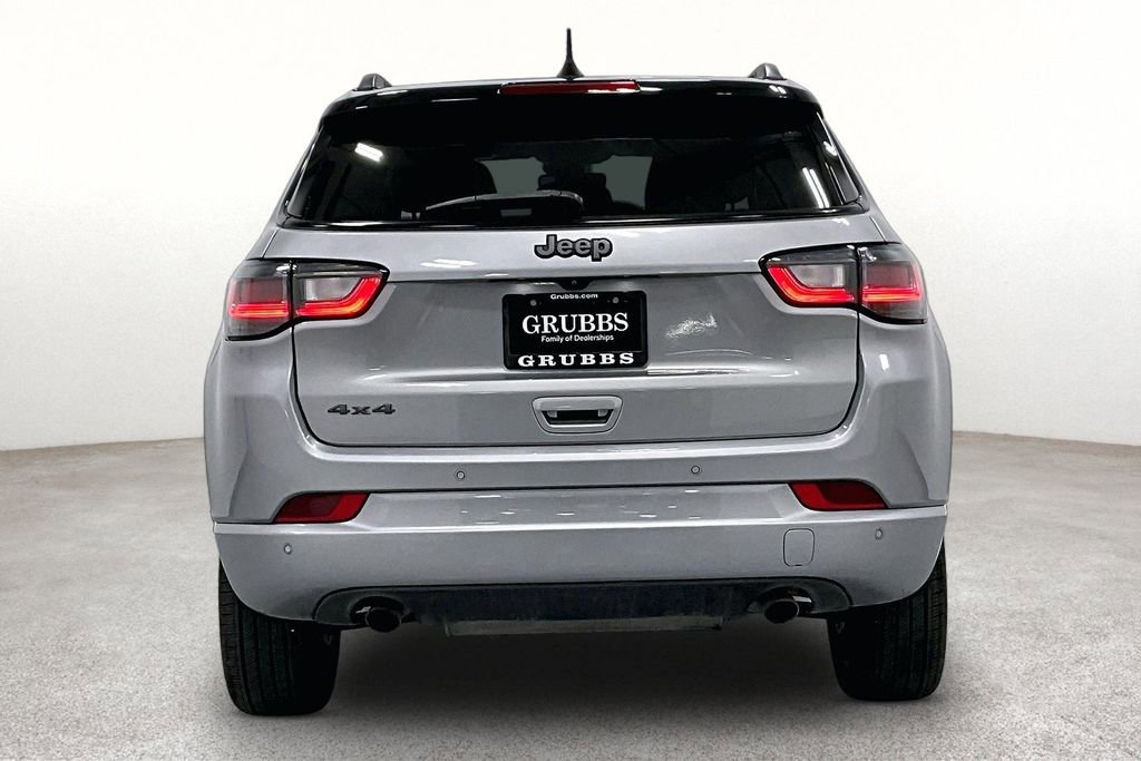 Used 2023 Jeep Compass High Altitude w/ Driver Assist Group I AWD/4WD image 4
