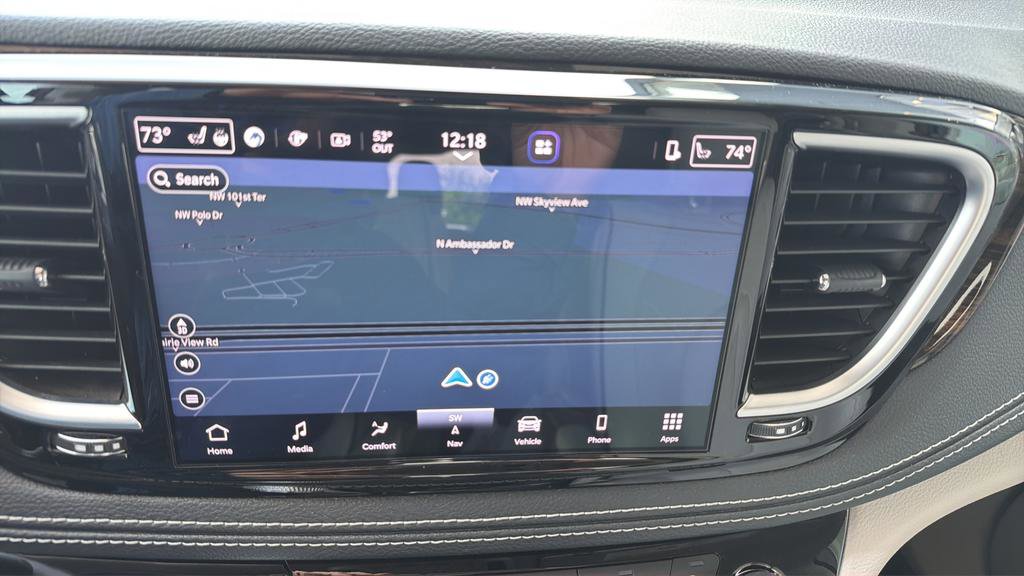 Used 2021 Chrysler Pacifica Limited w/ Uconnect Theater Family Group FWD image 29