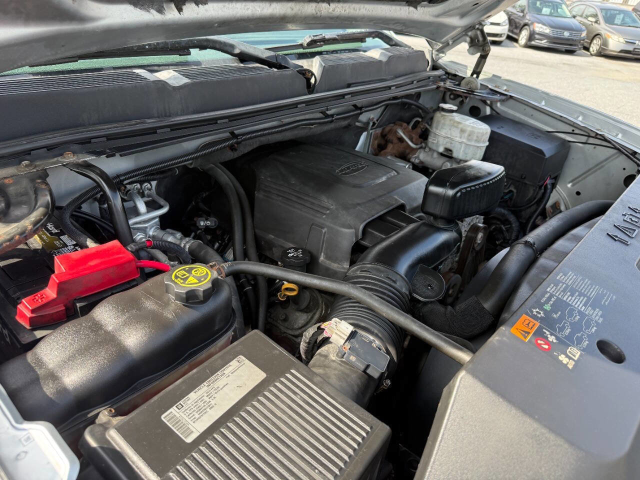 Used 2013 Chevrolet Silverado 2500 LT w/ Interior Plus Package image 38