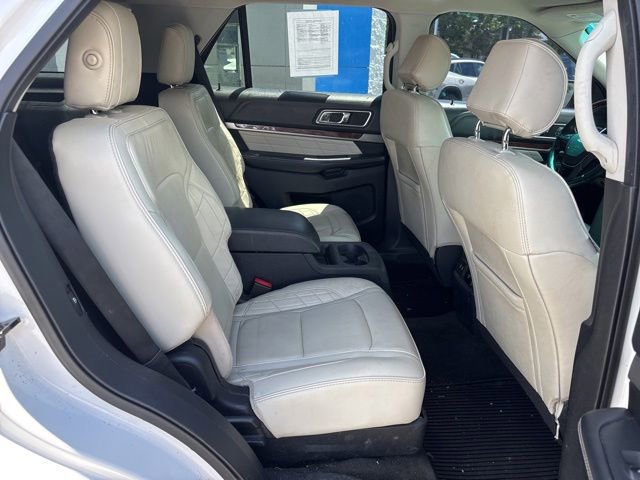 Used 2016 Ford Explorer Platinum AWD/4WD image 36