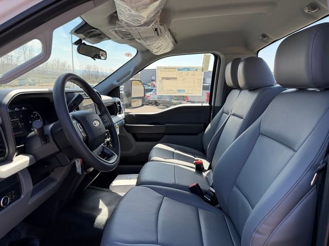 New 2026 Ford F350 4x4 Regular Cab DRW Super Duty image 6