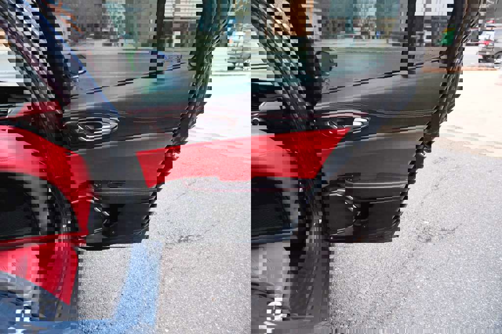 Used 2019 Alfa Romeo Giulia Ti w/ Quick Order Package 22Z Lusso image 24