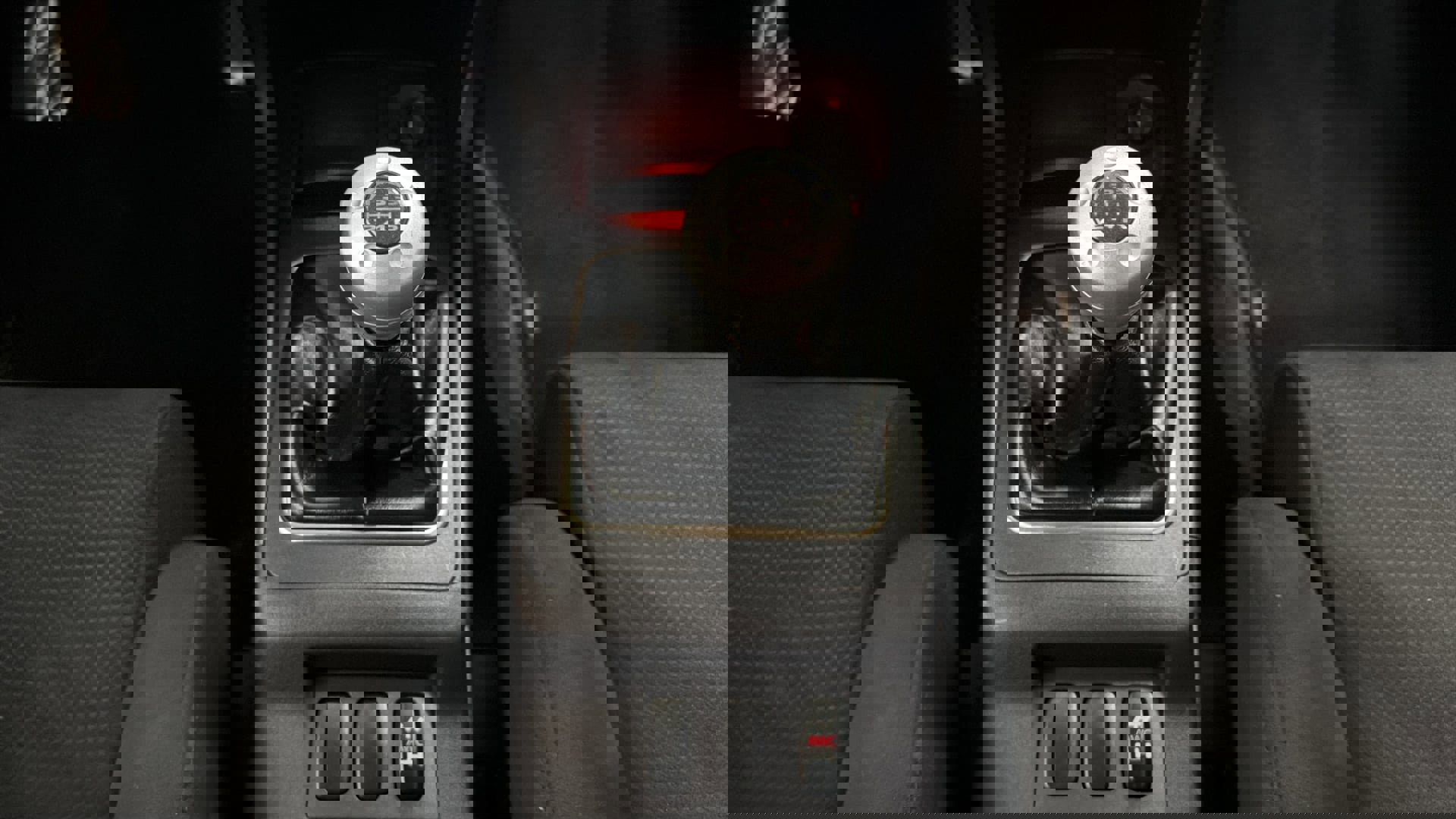 Used 2011 Mitsubishi Lancer Evolution GSR image 23