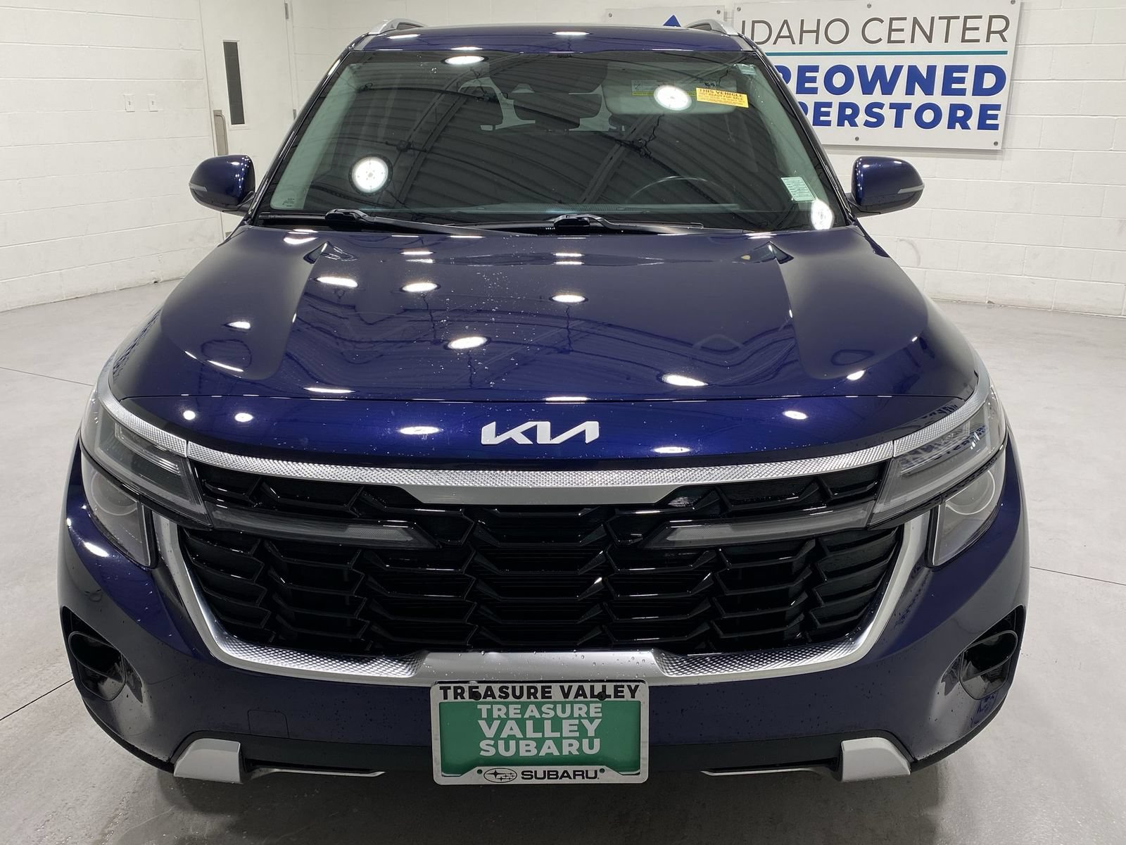 Used 2024 Kia Seltos EX AWD/4WD image 3