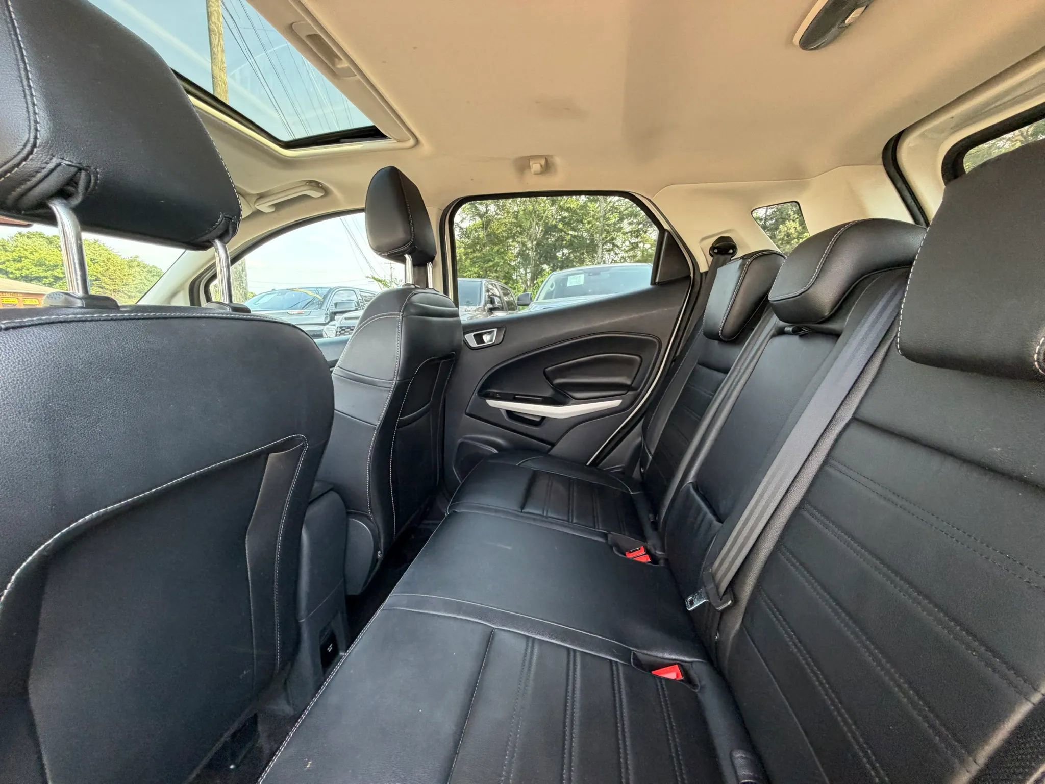 Used 2020 Ford EcoSport Titanium AWD/4WD image 17