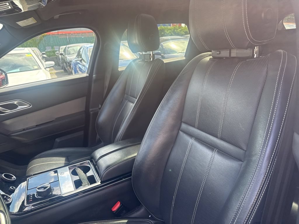 Used 2020 Land Rover Range Rover Velar R-Dynamic S AWD/4WD image 37