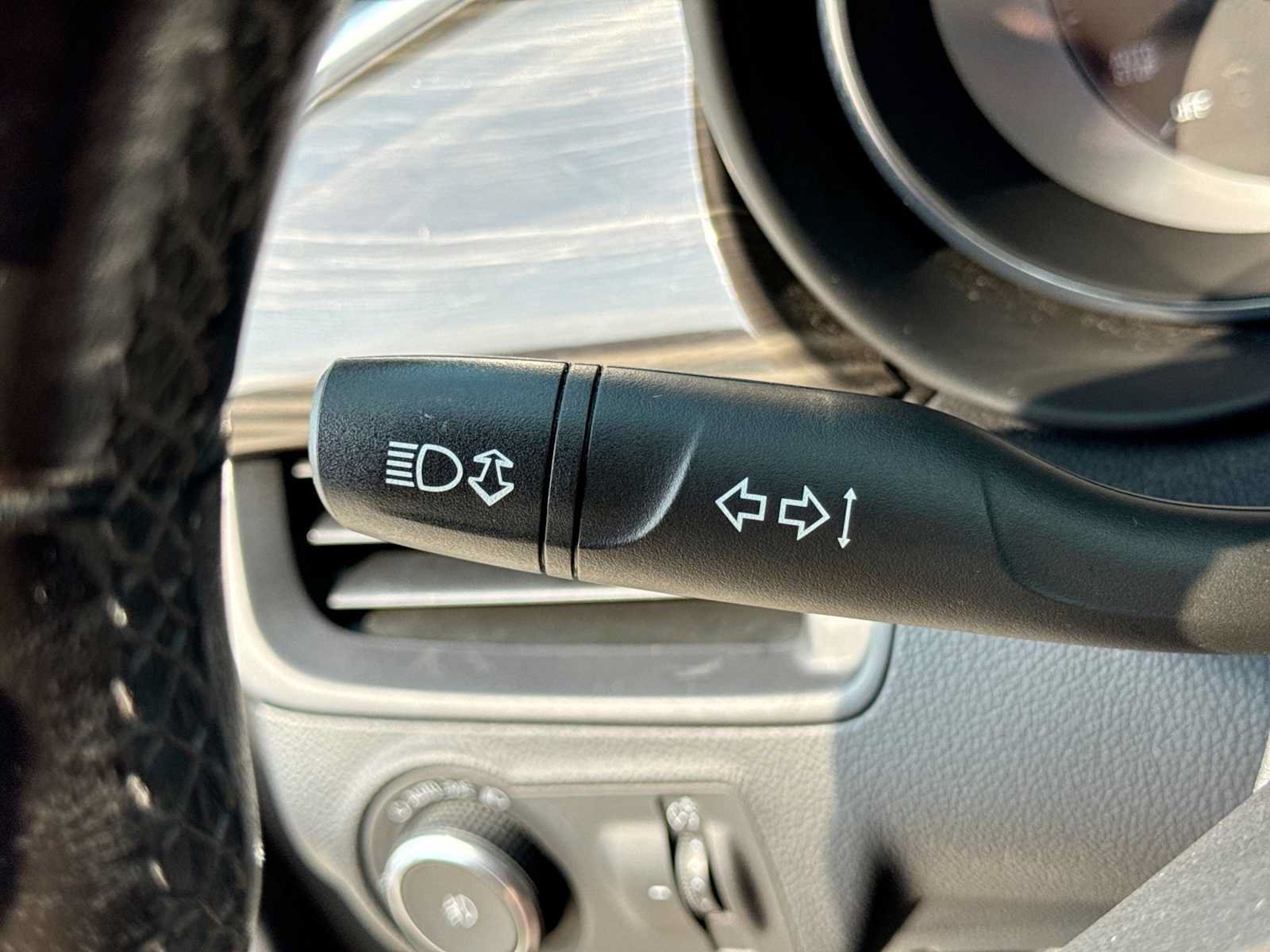 Used 2020 Buick Envision Preferred FWD image 25