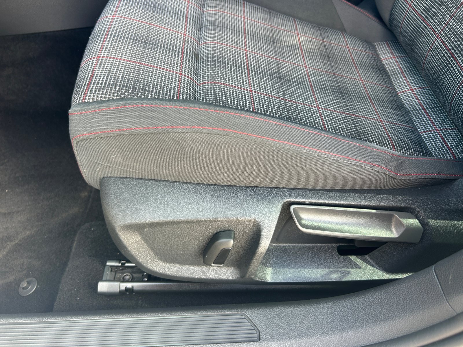 Certified 2024 Volkswagen GTI S FWD image 14