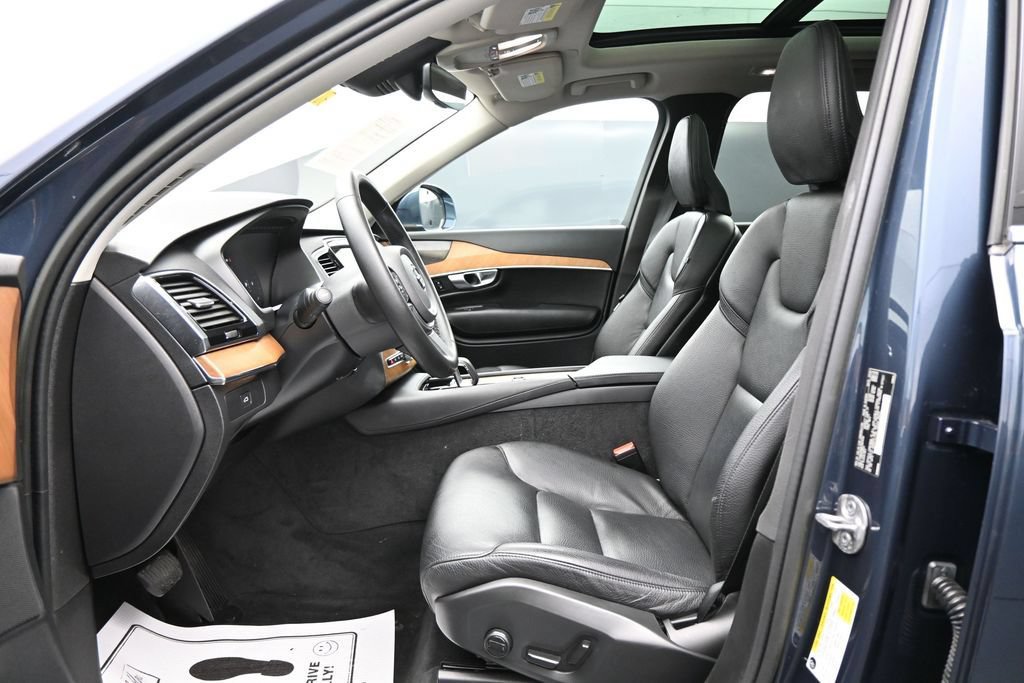 Used 2023 Volvo XC90 B6 Plus w/ Protection Package Premier AWD/4WD image 9