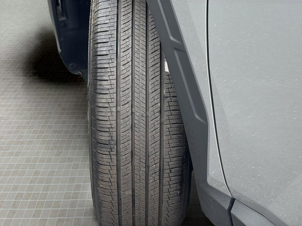 Used 2025 Hyundai Tucson SE AWD/4WD image 43