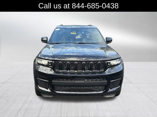 New 2025 Jeep Grand Cherokee L Limited image 2