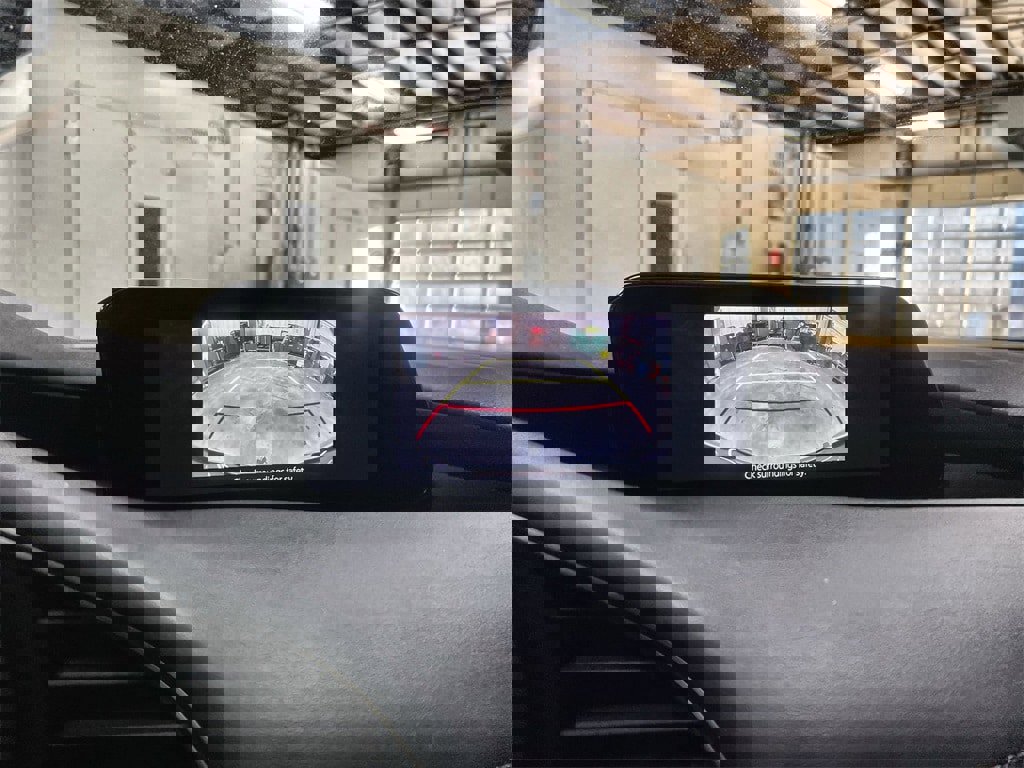 Used 2022 MAZDA MAZDA3 s image 28