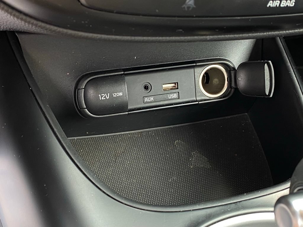 Used 2018 Kia Soul + FWD image 20