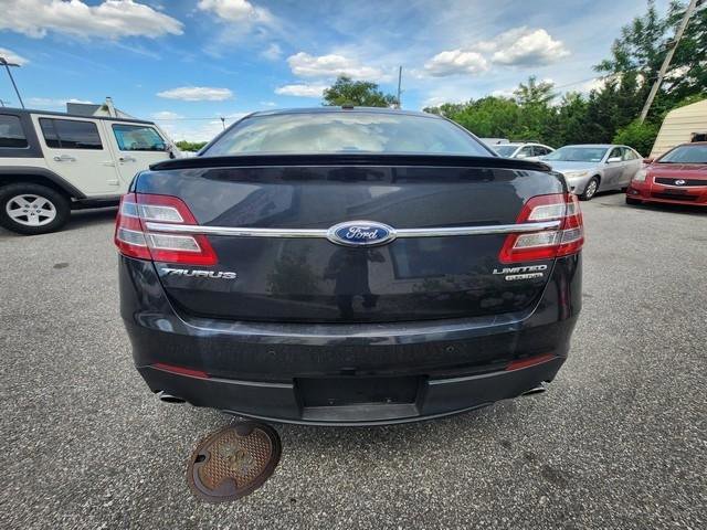Used 2013 Ford Taurus Limited FWD image 6