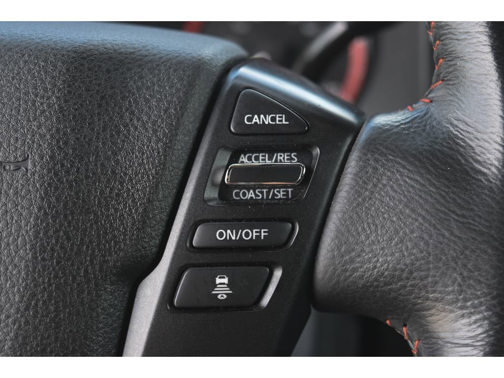 Used 2024 Nissan Titan PRO-4X image 15