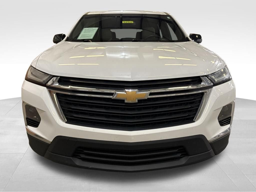Used 2023 Chevrolet Traverse LS image 8