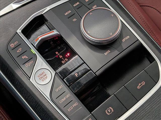 Used 2026 BMW M440i Convertible w/ Premium Package image 11
