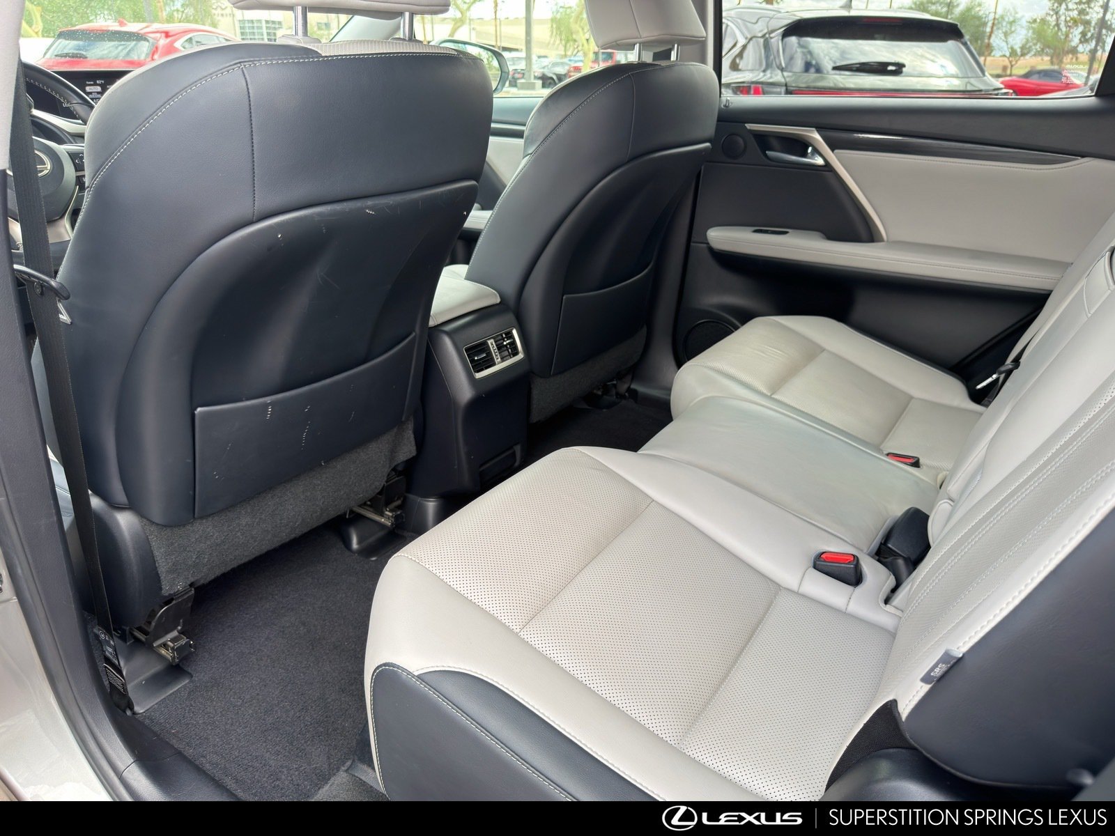 Used 2019 Lexus RX 350L FWD w/ Accessory Package image 24