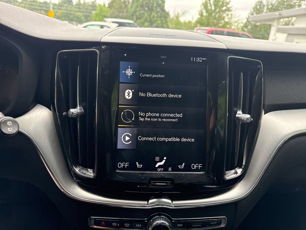 Used 2019 Volvo XC60 T6 Momentum w/ Multimedia Package AWD/4WD image 22