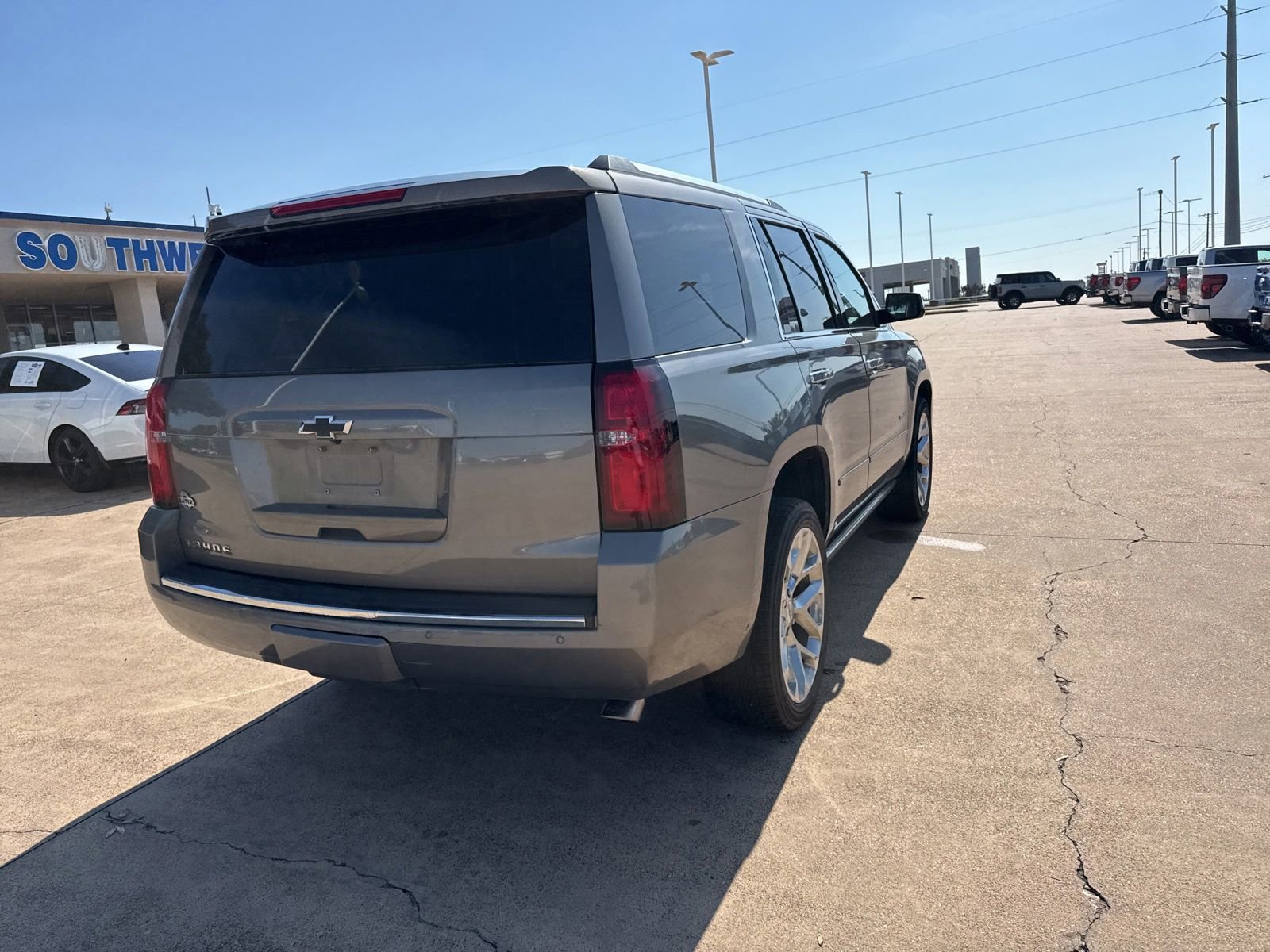 Used 2017 Chevrolet Tahoe Premier AWD/4WD image 7