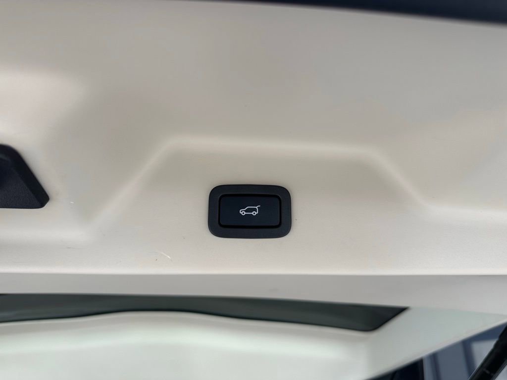 Used 2020 Land Rover Range Rover HSE image 57