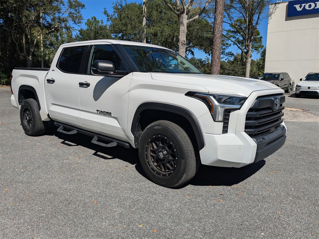 Used 2022 Toyota Tundra SR5 w/ SR5 Convenience Package image 28