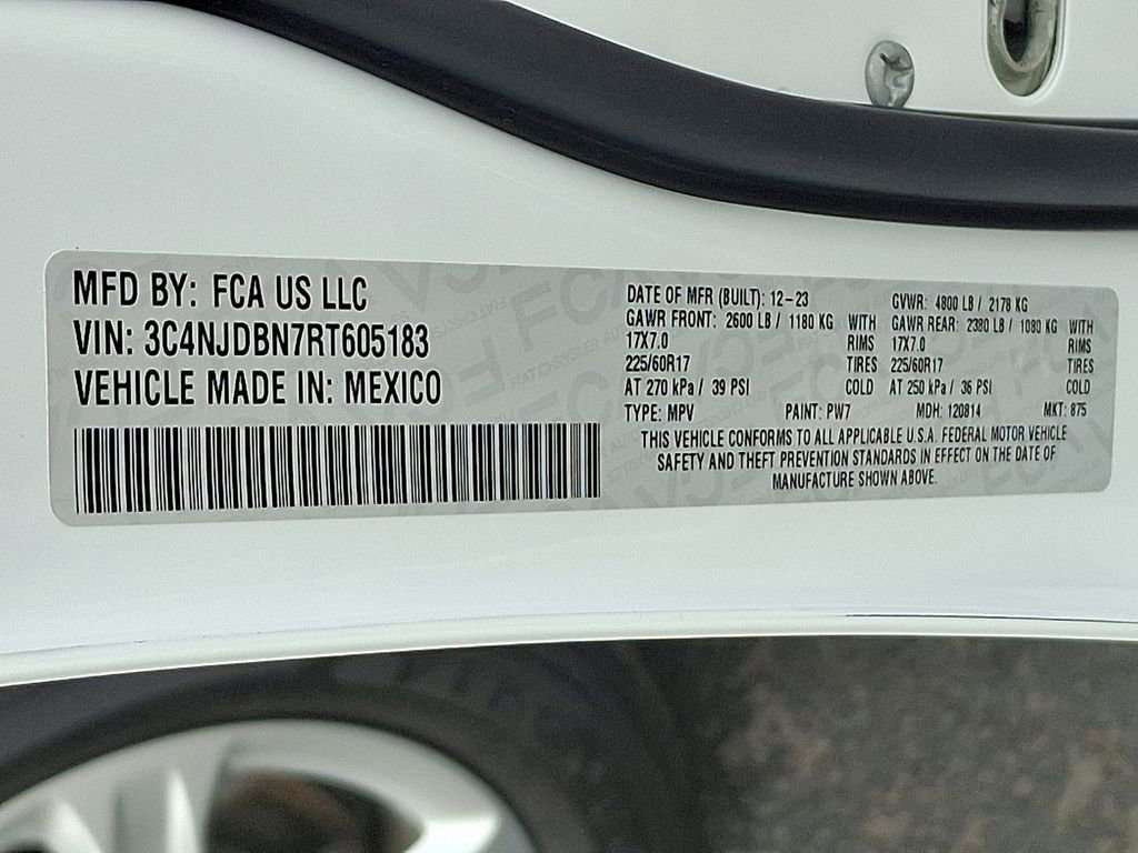 Used 2024 Jeep Compass Latitude image 27