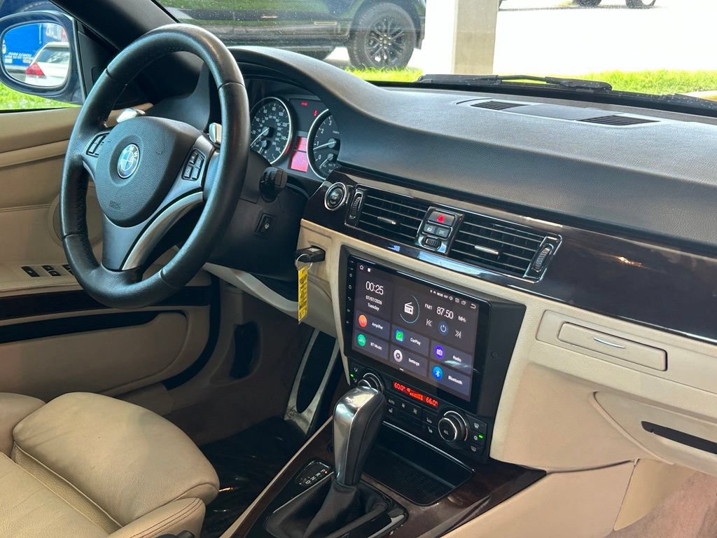 Used 2010 BMW 328i Convertible RWD image 23