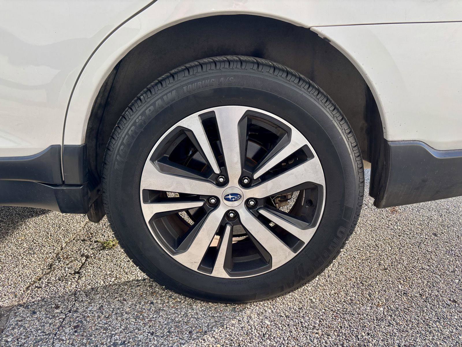 Used 2018 Subaru Outback 2.5i Limited image 31