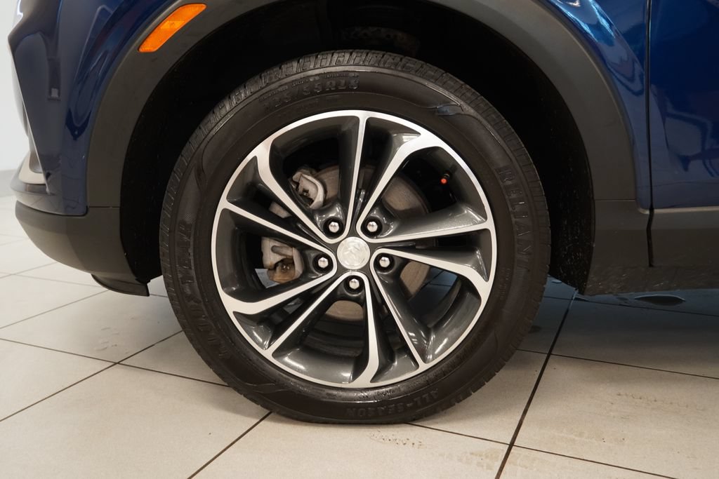 Used 2022 Buick Encore GX Select AWD/4WD image 16