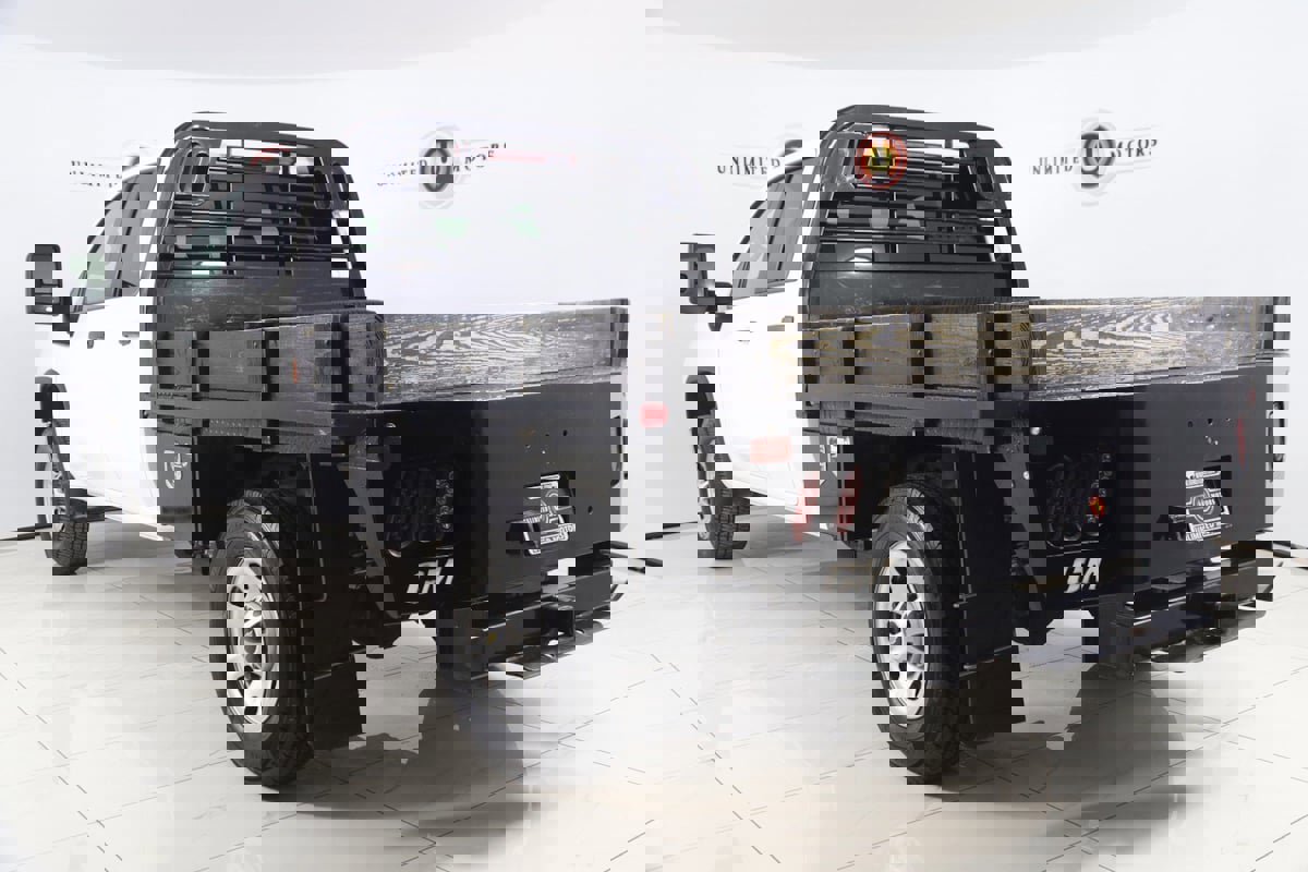 Used 2023 Chevrolet Silverado 3500 W/T w/ WT Convenience Package image 4