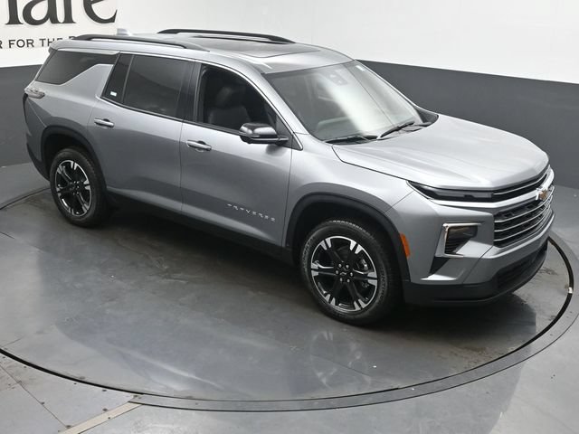 New 2027 Chevrolet Traverse LT w/ Sun and Wheel Package FWD image 27
