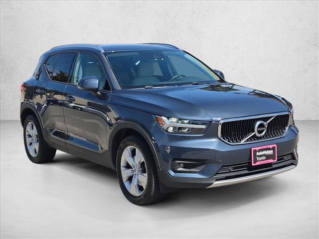 Used 2021 Volvo XC40 T5 Momentum w/ Protection Package Premier AWD/4WD image 3