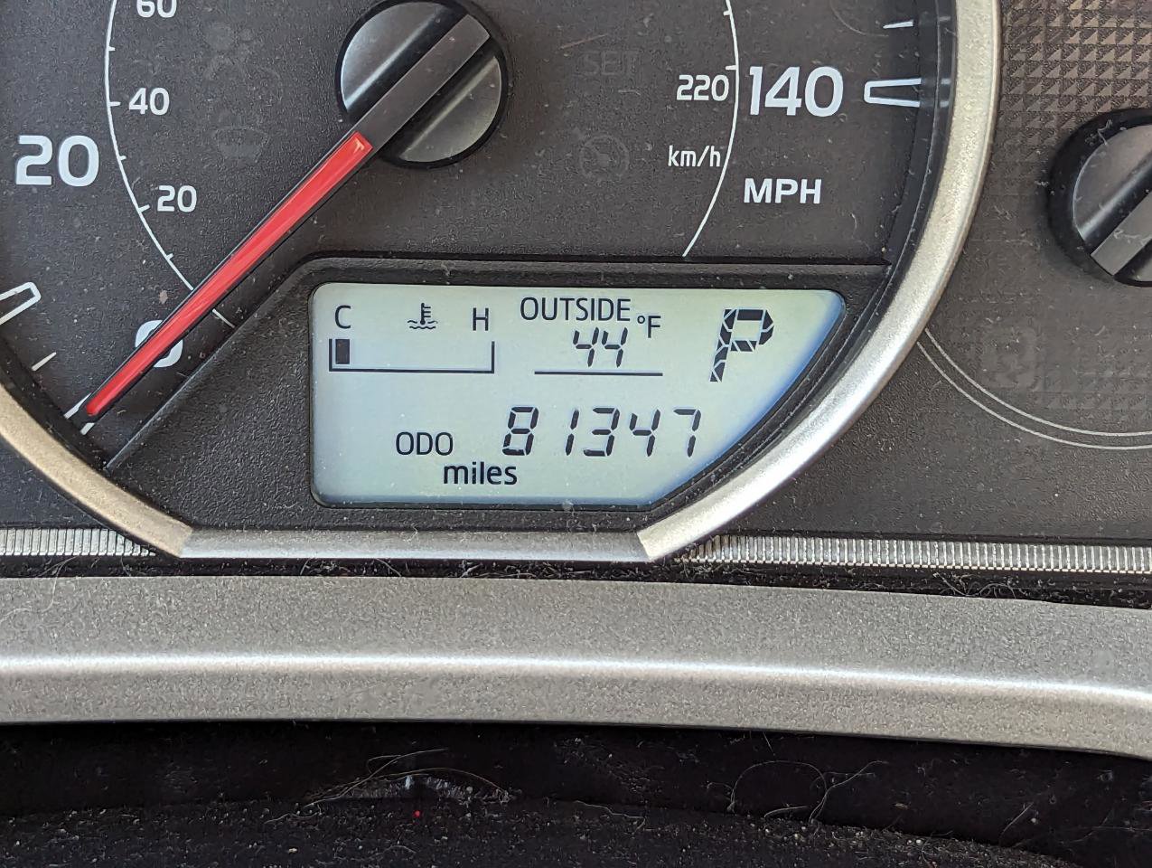 Used 2014 Toyota RAV4 XLE AWD/4WD image 4
