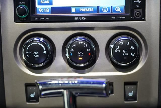 Used 2013 Dodge Challenger SRT8 w/ Harman Kardon Audio Group RWD image 27