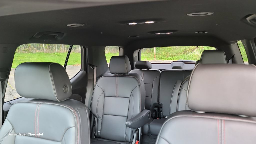 Used 2023 Chevrolet Traverse RS AWD/4WD image 24