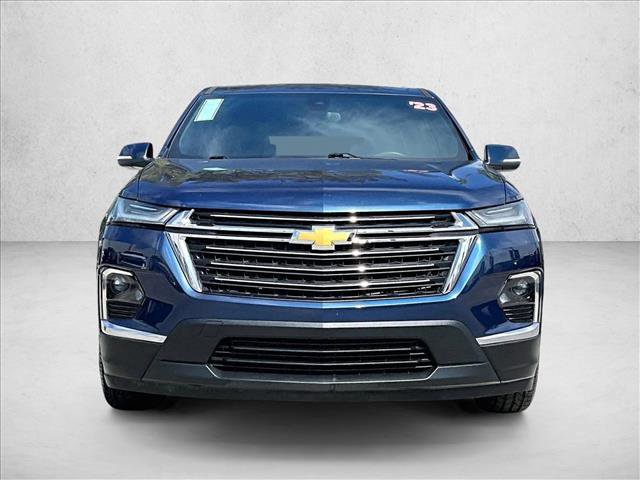 Used 2023 Chevrolet Traverse LT FWD video 3