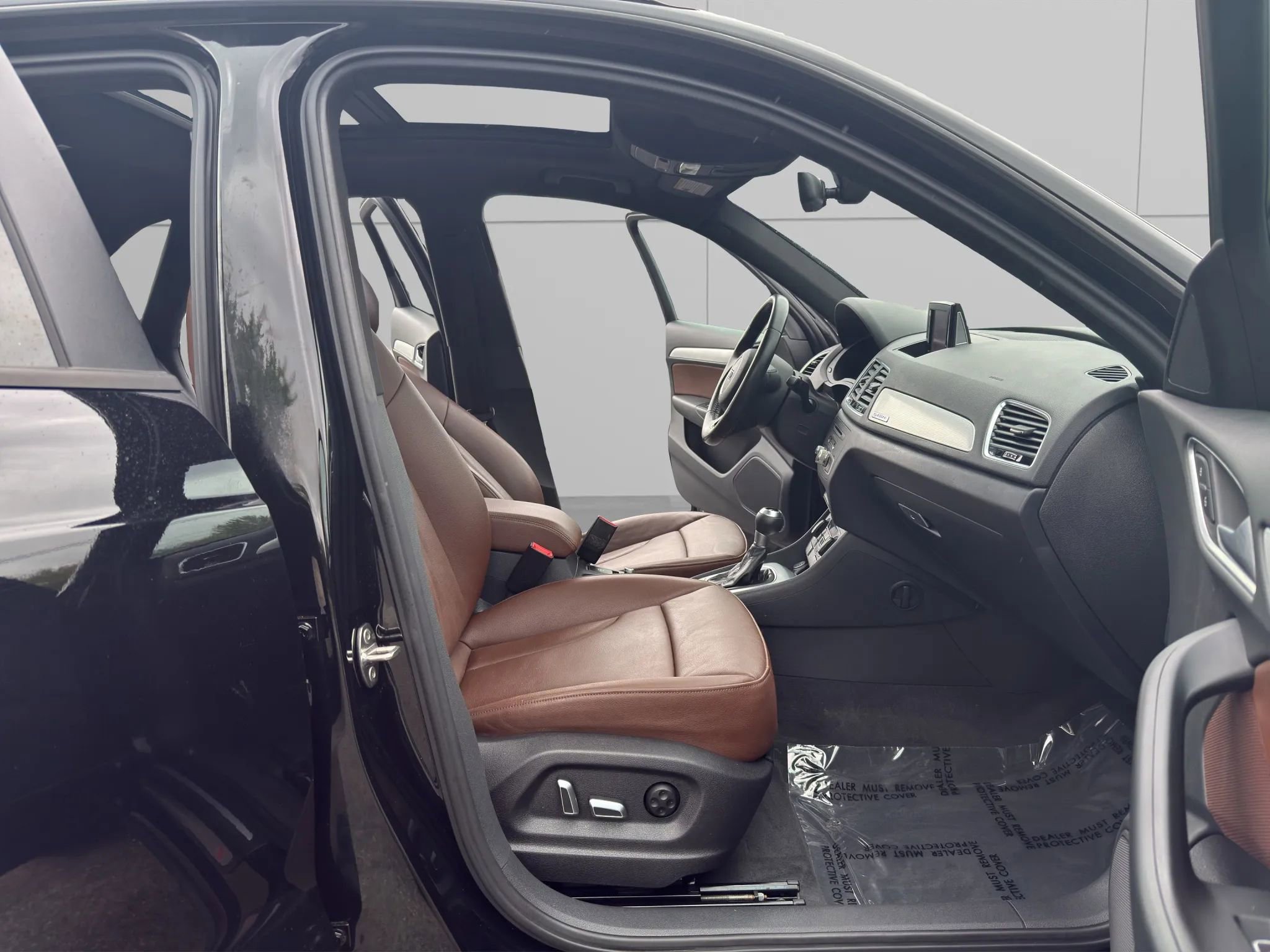 Used 2018 Audi Q3 2.0T Premium AWD/4WD image 11