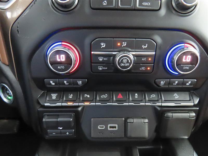 Used 2021 Chevrolet Silverado 3500 High Country w/ Z71 Off-Road Package AWD/4WD image 29