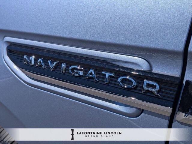 Used 2024 Lincoln Navigator L Black Label image 10