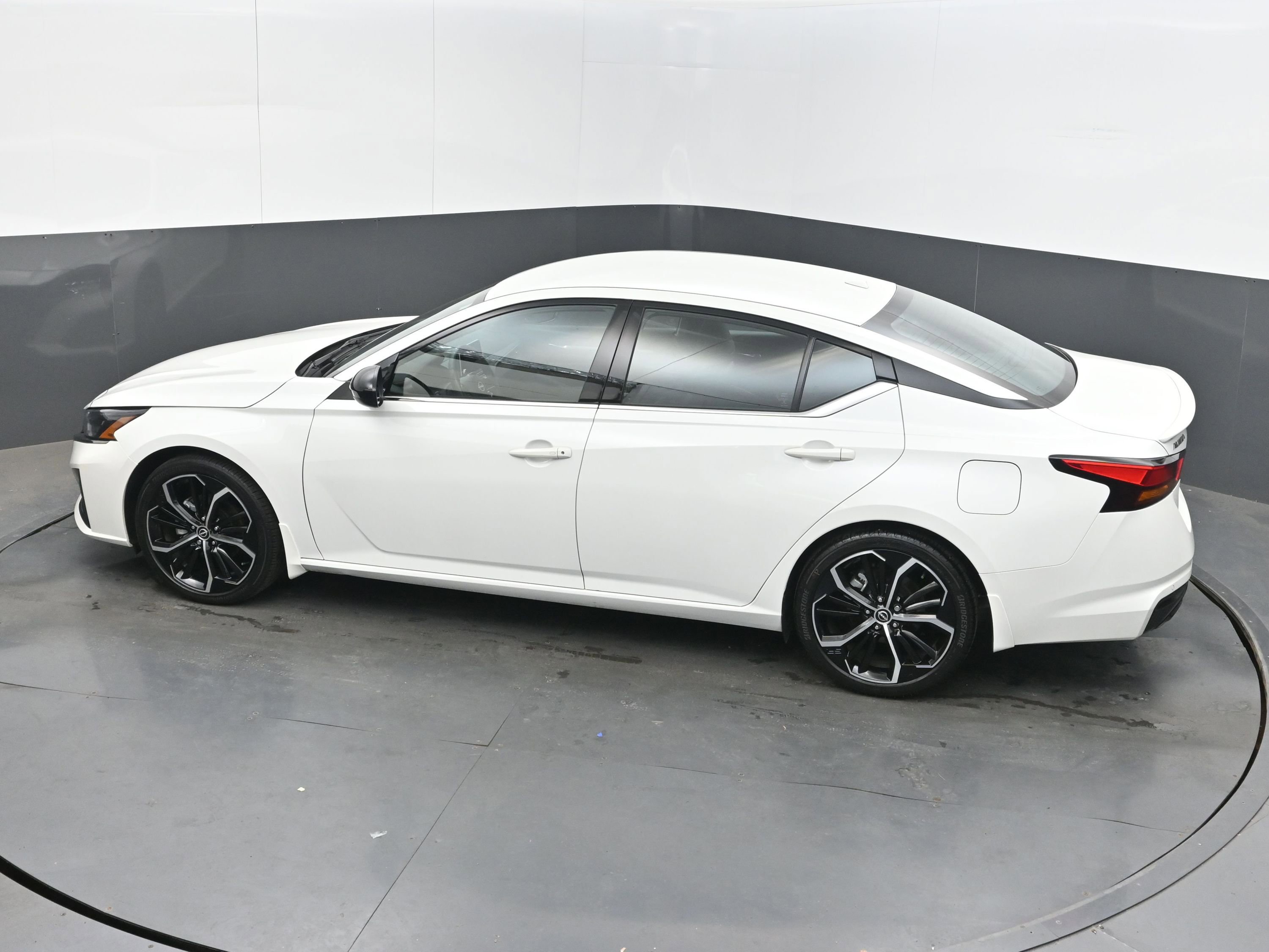 Certified 2024 Nissan Altima 2.5 SR image 33