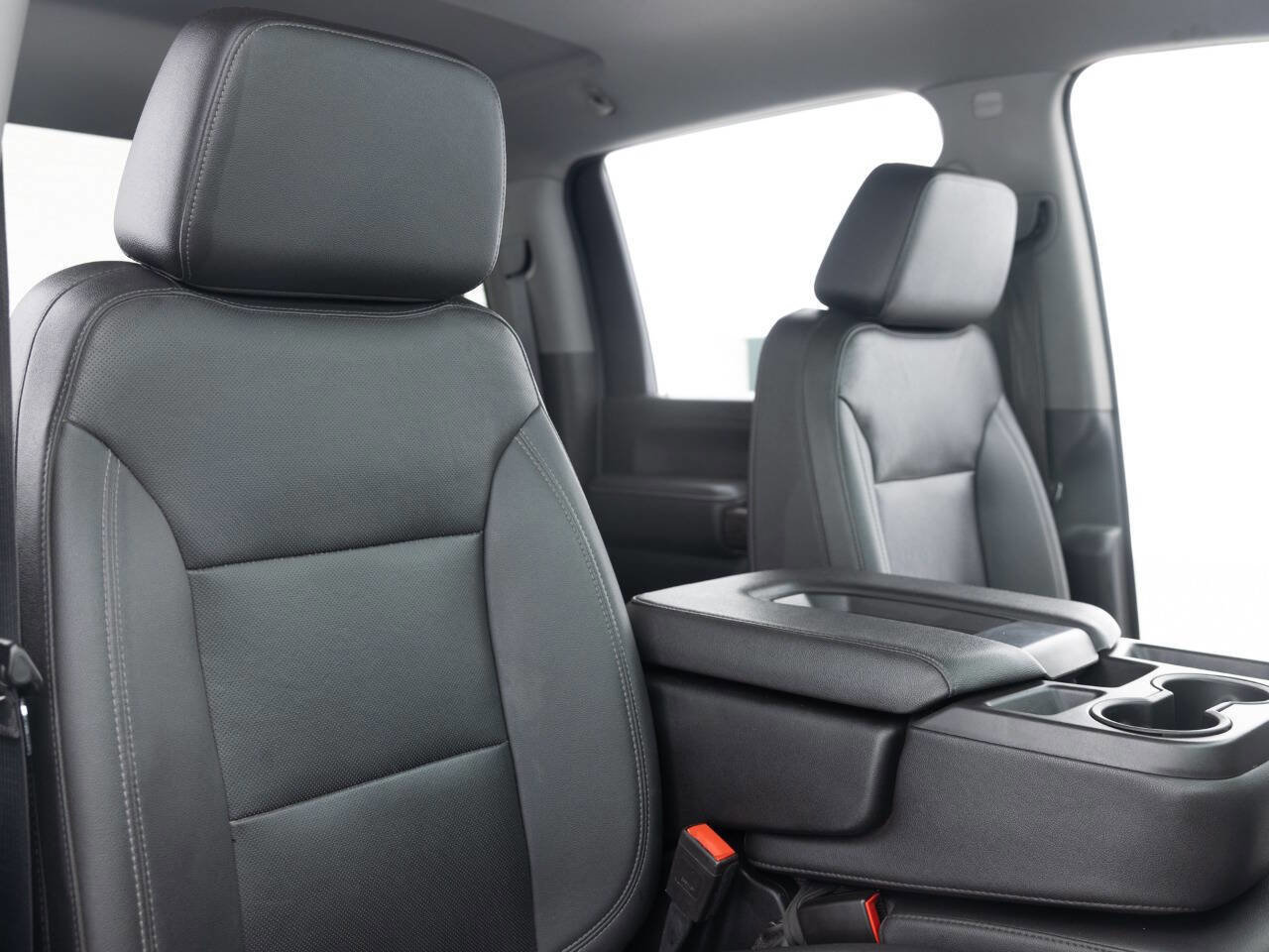 Used 2021 Chevrolet Silverado 2500 LTZ image 30