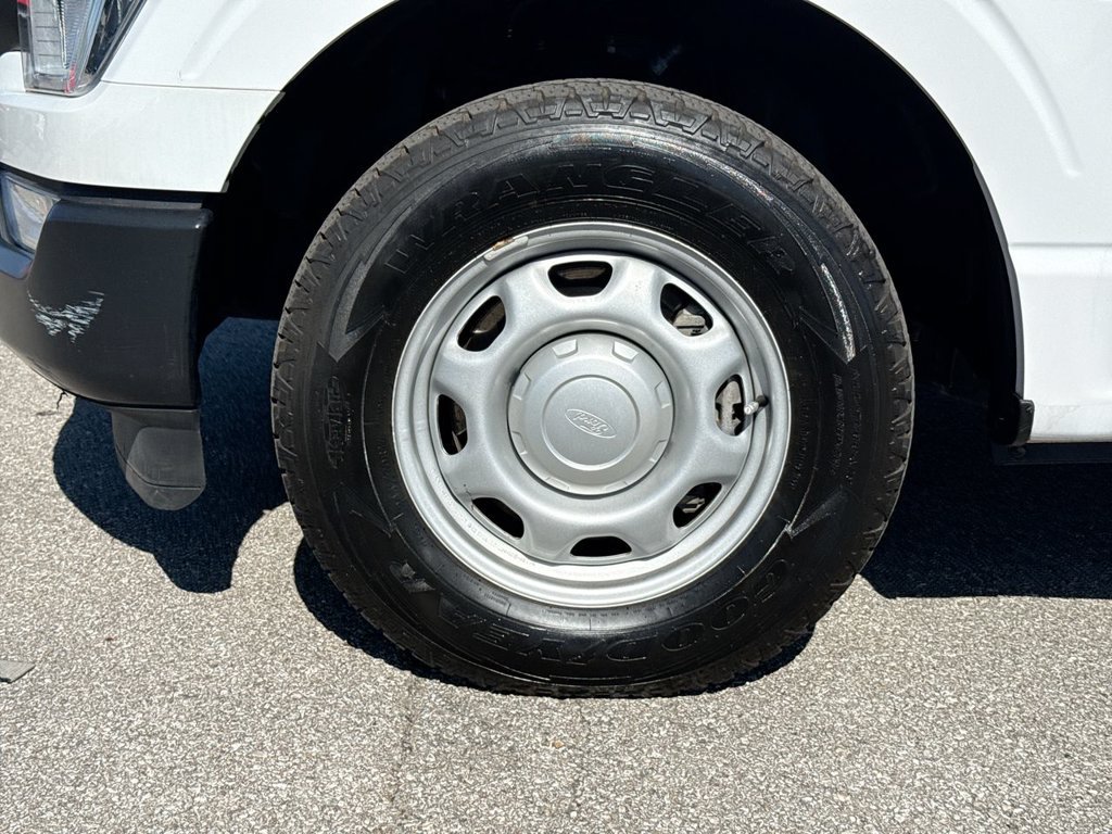 Used 2022 Ford F150 XL RWD image 10