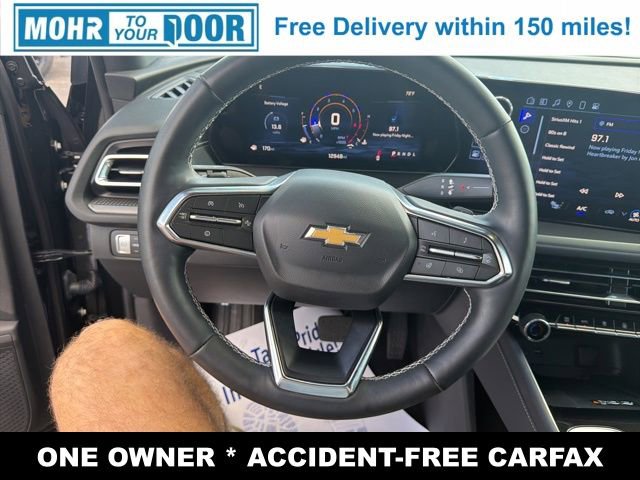 Used 2025 Chevrolet Traverse LT image 19