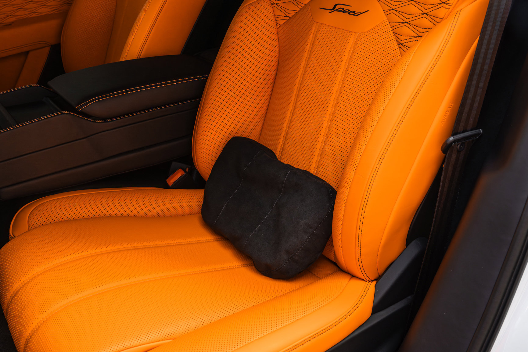 Used 2026 Bentley Bentayga Speed AWD/4WD image 38