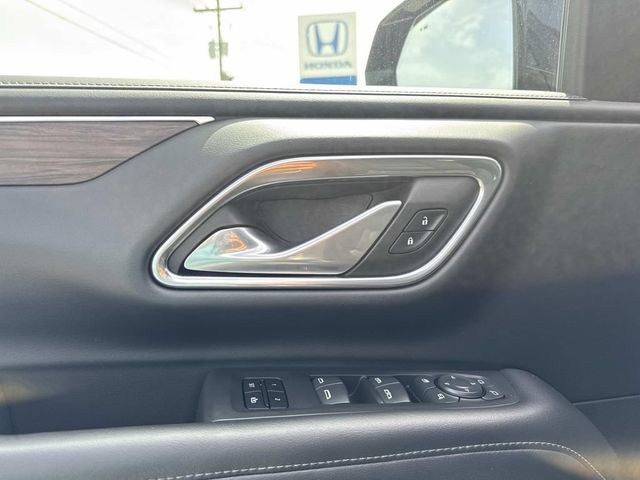 Used 2022 Chevrolet Tahoe Z71 w/ Luxury Package AWD/4WD image 55