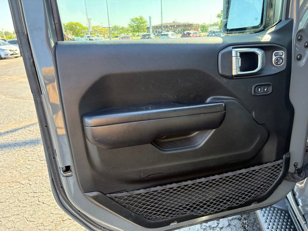 Used 2021 Jeep Wrangler Unlimited Sport AWD/4WD image 13