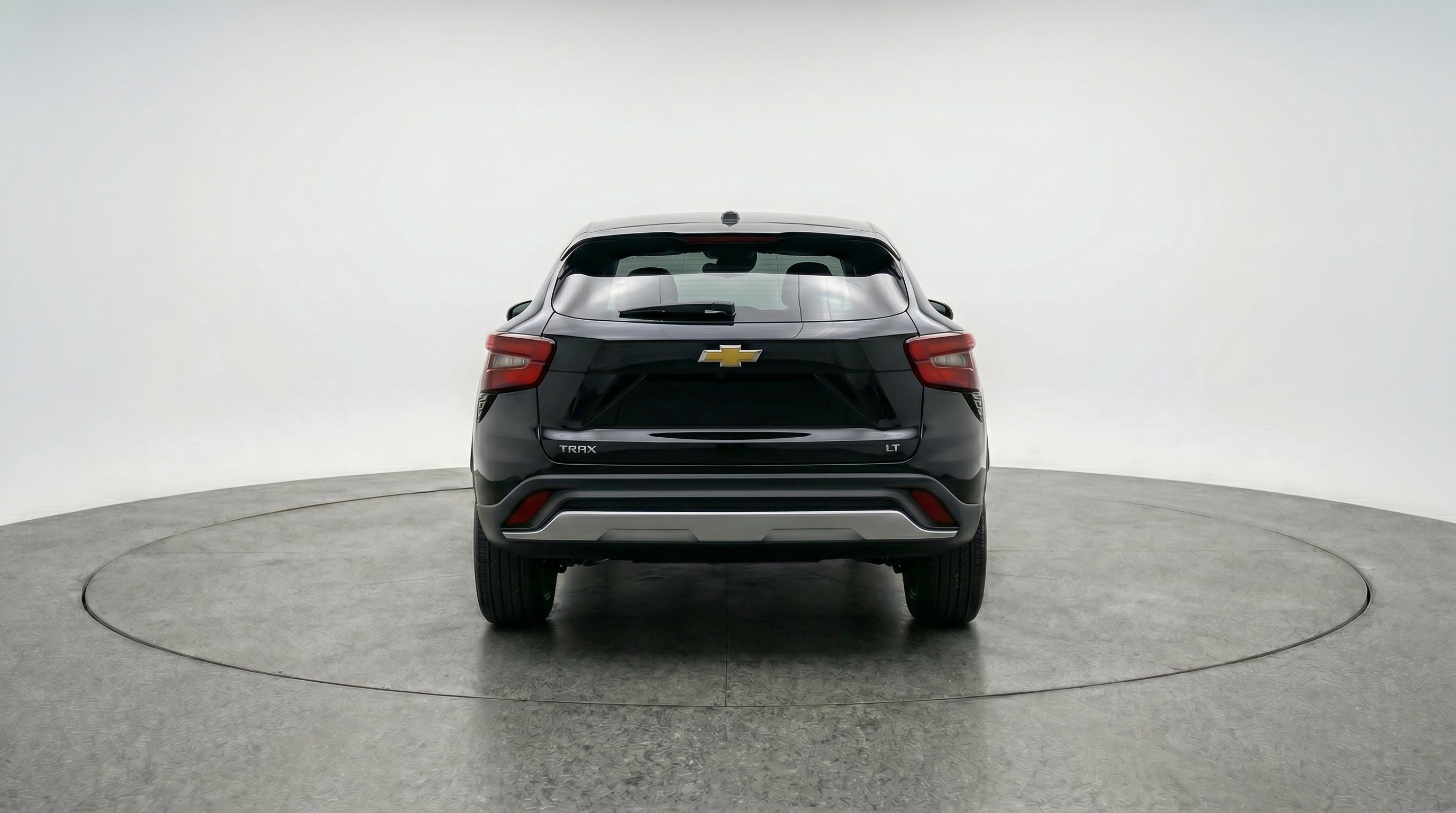 Used 2025 Chevrolet Trax LT FWD image 7