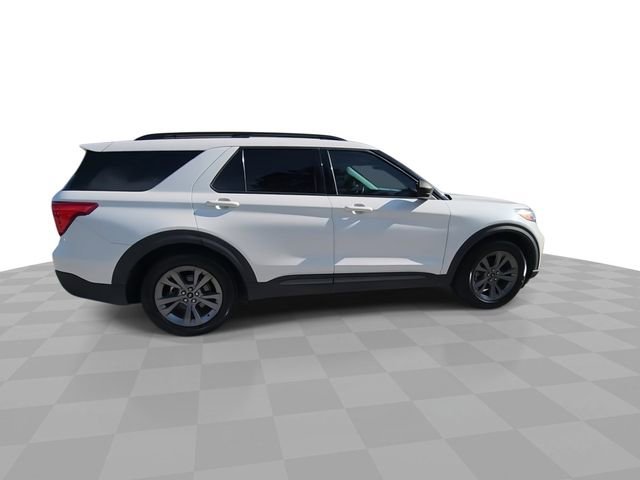 Used 2021 Ford Explorer XLT w/ Equipment Group 202A RWD image 9